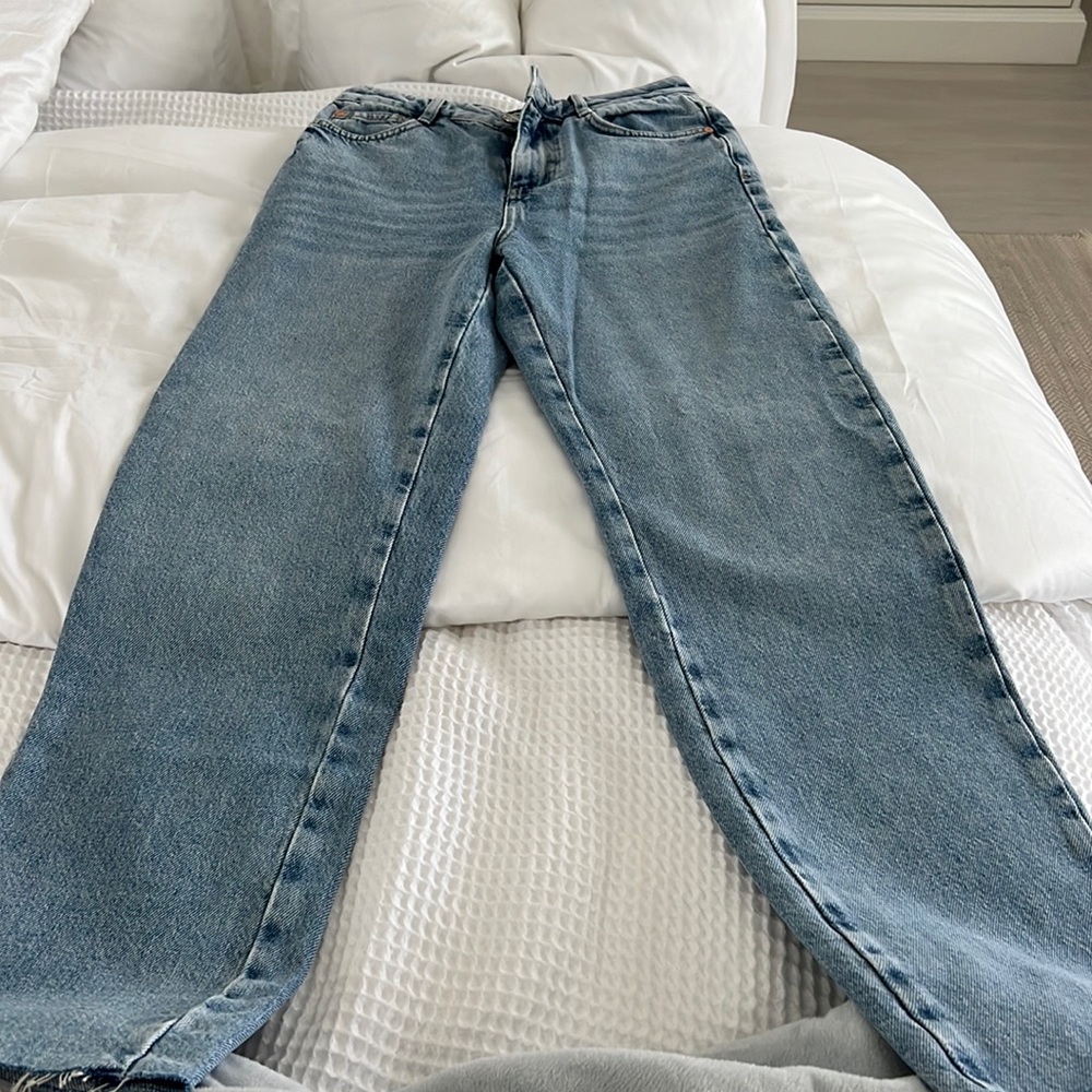 Zara jeans